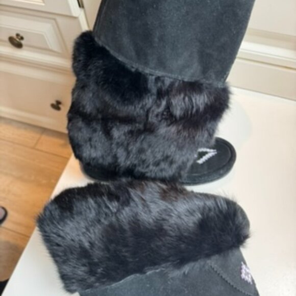Manitobah Mukluks size 8 - Picture 4 of 6